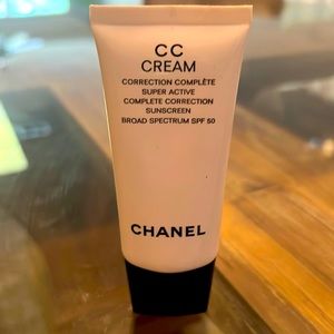 Chanel CC Cream 40 Beige NEW